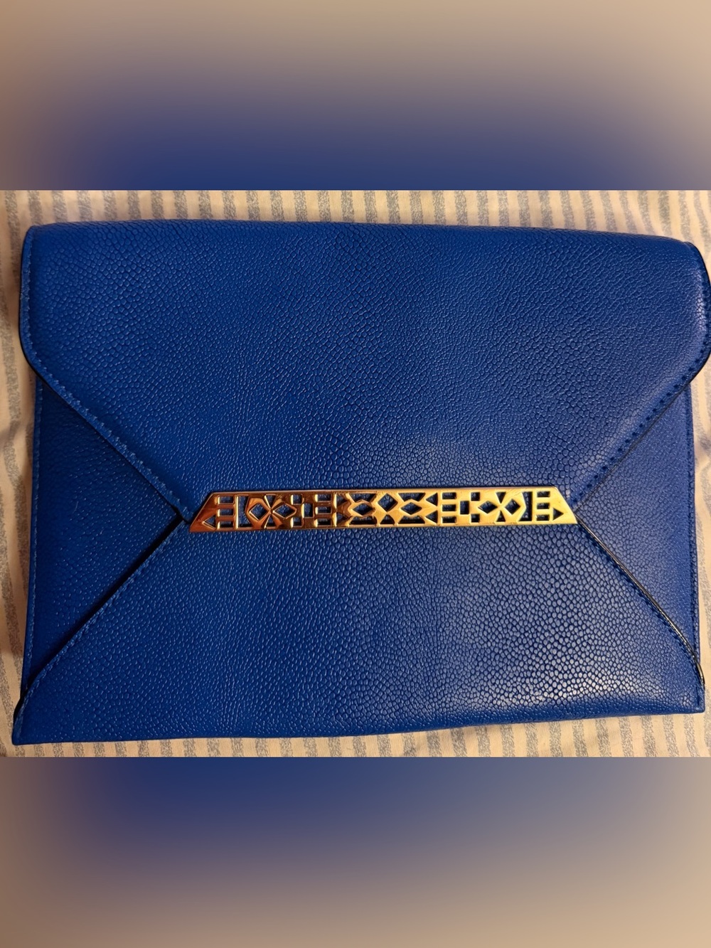 stella&dot blue clutch bag/purse keeper with gold embellishment on closure